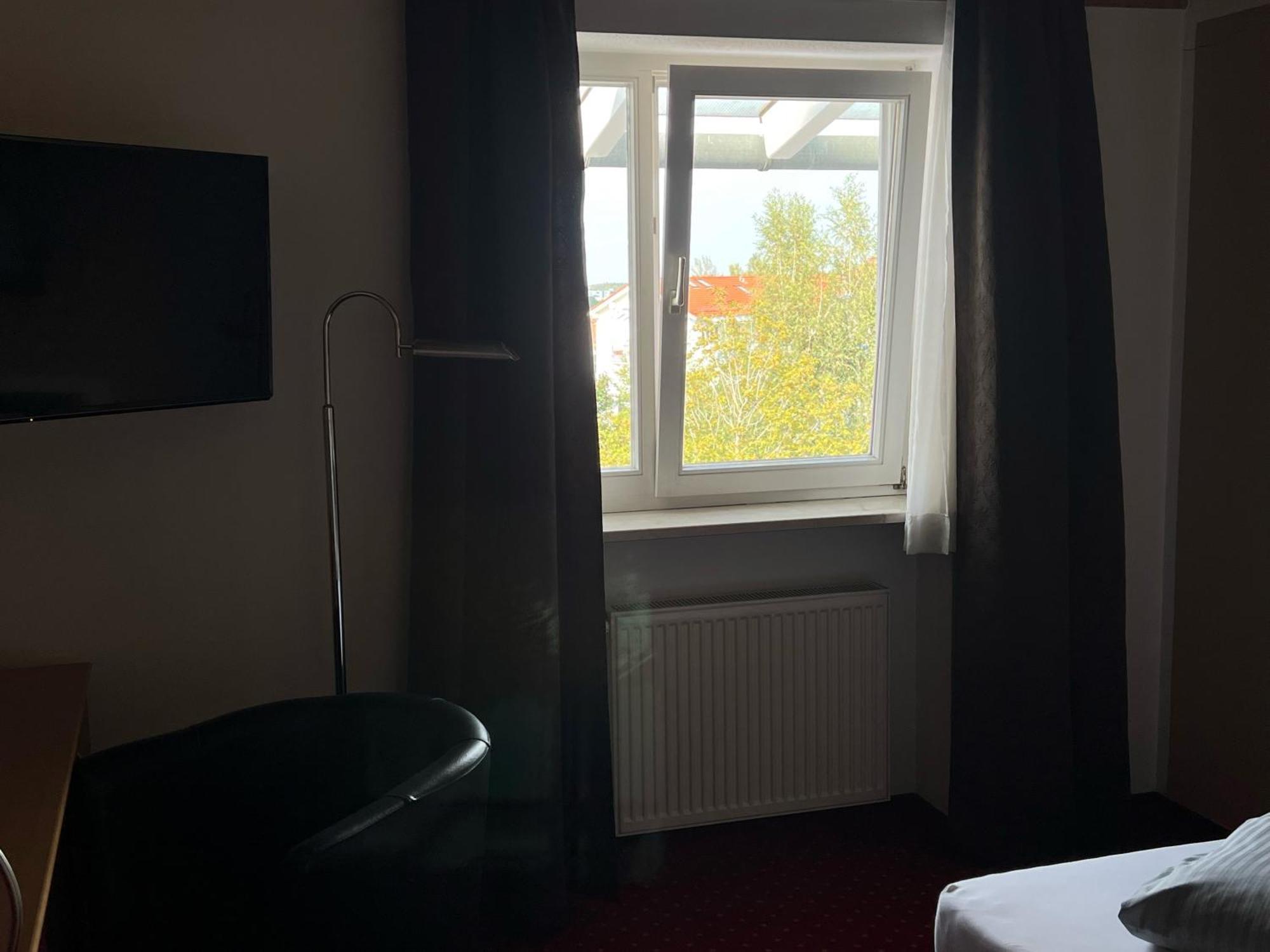 Hotel Konradp Holzkirchen Holzkirchen (Miesbach) Quarto foto