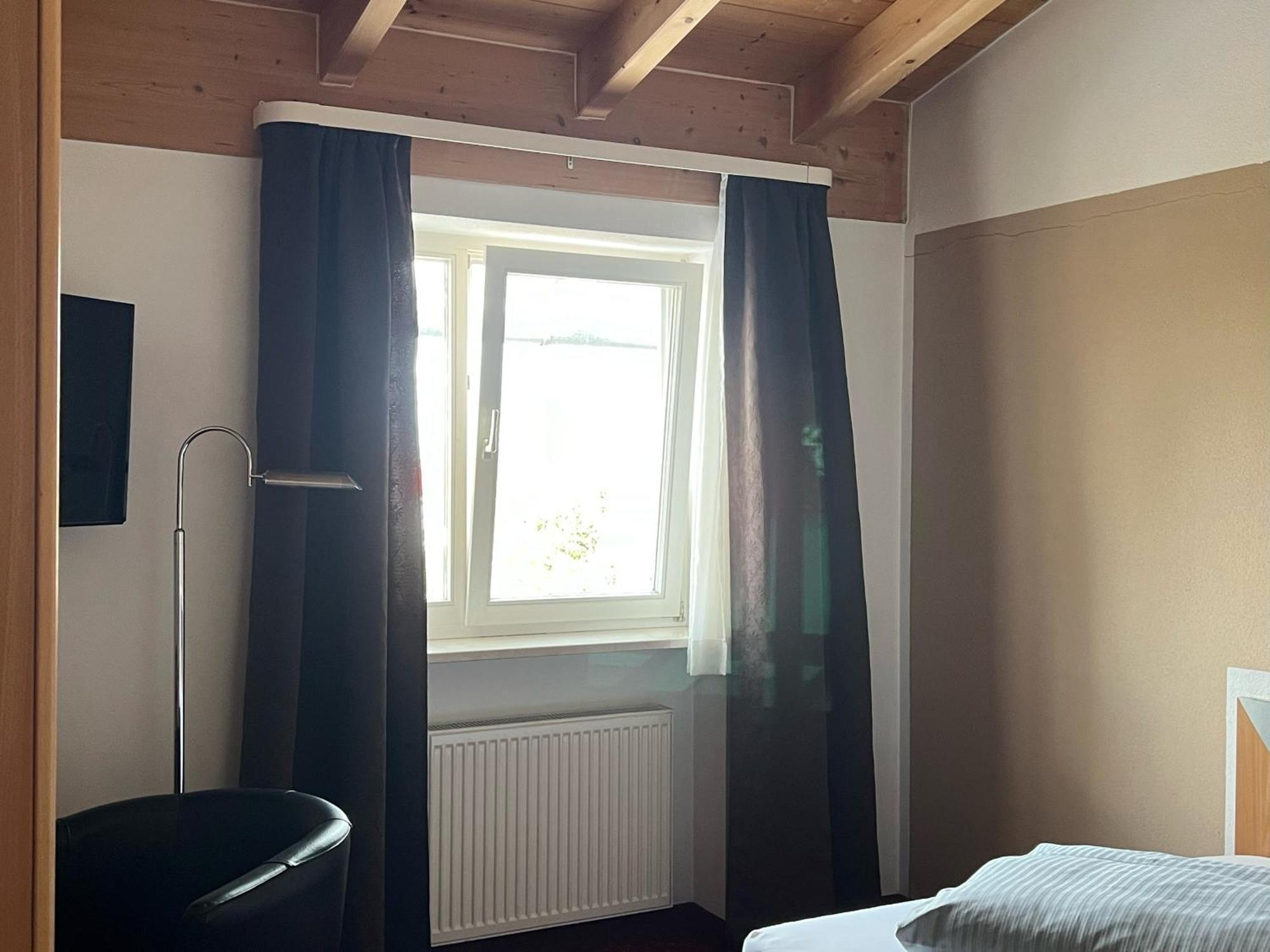 Hotel Konradp Holzkirchen Holzkirchen (Miesbach) Quarto foto